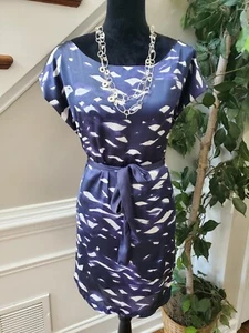 H&M Women Blue & White Polyester Round Neck Sleeveless Knee Length Dress Size 14 - Picture 1 of 10