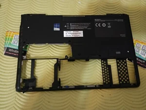 sony vaio SVS131 underbody - Picture 1 of 2