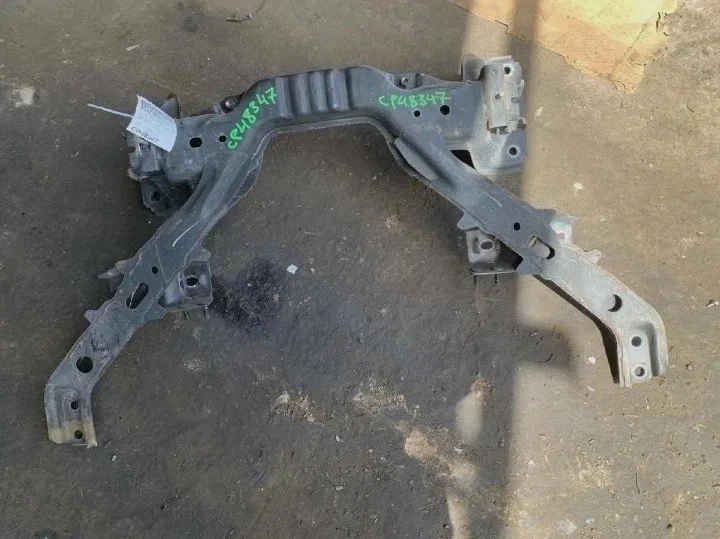 2011-2014 Ford Mustang Front Subframe Crossmember Engine Cradle All Models OEM Foto 1 de 4