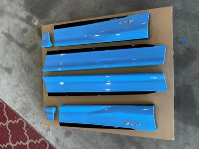 Faldones laterales de fábrica Lamborghini Urus S 2024 117D OE desmontables Foto 1 de 4