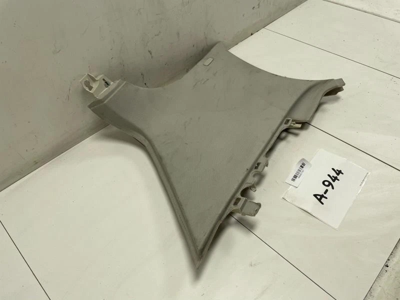 Volkswagen Rabbit 2008 trasero izquierdo lado del conductor interior pilar C moldura OEM+ Foto 1 de 4