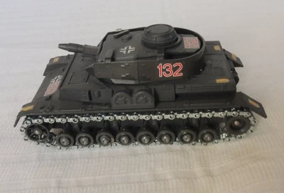 Solido Hachette n°96 - Panzer IV Ausf F1  type 1943 + Schürzen  - Très Bon état - Photo 1/4