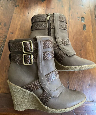 Nuevo Kathy Van Zeeland Montana Marrón Cuña Tobillo Cómodas Botas Talla 7 Foto 1 de 4