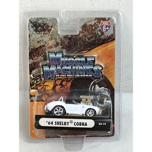 2005 Muscle Machines 1:64 Die Cast Car - 05-19 '64 Shelby Cobra