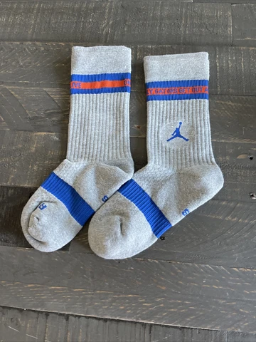 Jordan Univ of Florida Youth Size Small Socks Cover