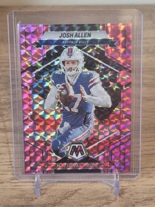 2023 Panini Mosaic Josh Allen Buffalo Bills National Pride Pink Camo Mosaic #257 - Bild 1 von 2
