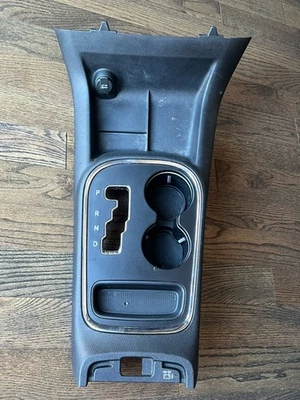 Dodge Durango 2011-2013 transmisión automática consola central palanca de cambios bisel OEM 1156679 Foto 1 de 4