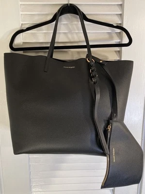 全新无标签 Alexander McQueen Skull Cortex 黑色皮革购物手提包拉链袋钱包 — 第 1/4 张图片