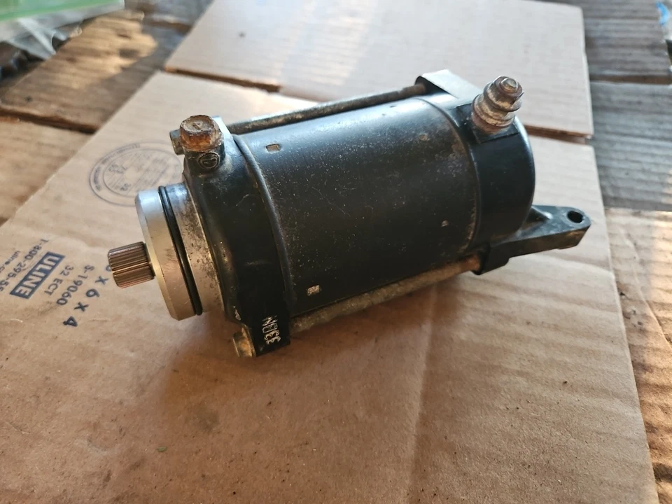 1994 - 2009 Kawasaki Ninja 500R EX500 Starter Motor 2003  - Image 1 of 4