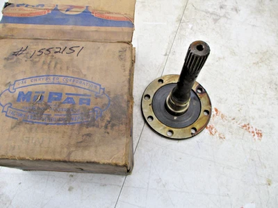 NOS 1953 - 1954 Plymouth Belvedere Hy-Drive 涡轮轴 1552151 原始设备制造商全新无标签 — 第 1/4 张图片