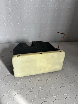 000 800 11 48 CENTRALINA CHIUSURA  HELLA  MERCEDES BENZ CLASSE E W124 - Immagine 1 di 2