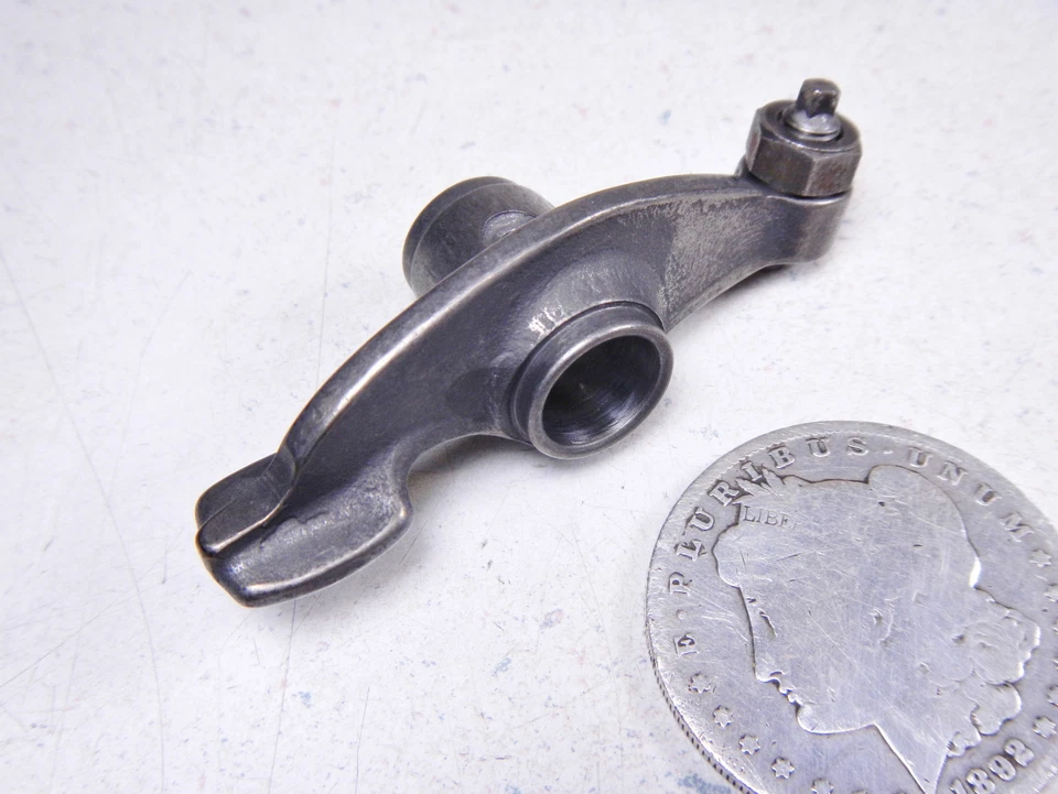 73 HONDA SCRAMBLER CL125S VÁLVULA DE ADMISIÓN/ESCAPE BRAZO BASCULANTE Foto 1 de 1