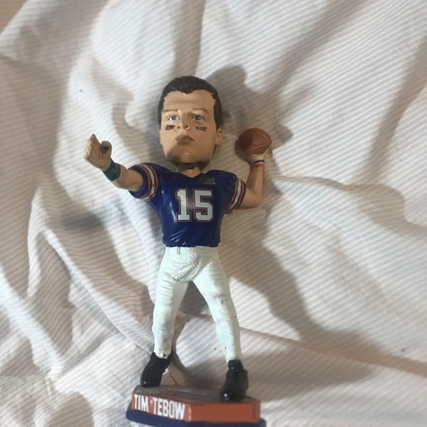 Heisman TIM TEBOW Florida Gators Football Legend “The Swamp” Base Bobblehead Cover