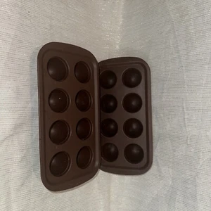 Wilton 8 Hohlraum Silikon Brownie Pops Form, je 1,75x1,5, 2er Set - Bild 1 von 2