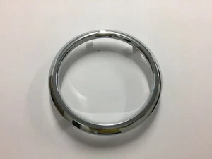 NEU&ORIG Maserati Levante Nebelscheinwerfer Rahmen Chrom Fog lamp frame - Picture 1 of 1