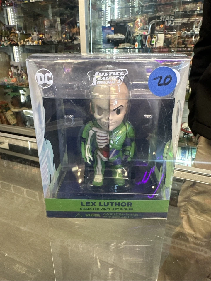 Figura de acción de vinilo Mighty Jaxx XXRAY DC Comics Lex Luthor 4D de Jason Freeny Foto 1 de 2