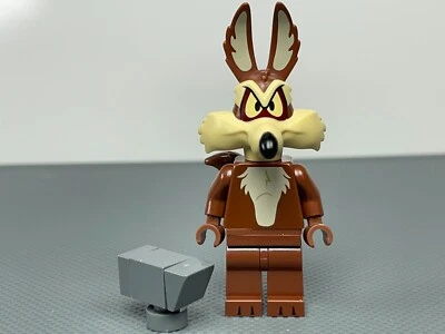 LEGO Wile E. Coyote Looney Tunes Collectible Minifigure CMF 71030 Figure - Image 1 of 4