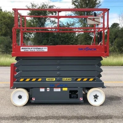 Skyjack 4632 electric scissor lift 32' platform *REFURBISHED WARRANTY* Dealer   - Image 1 of 4