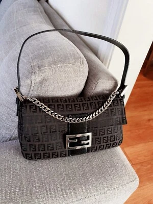 Excellent Fendi Zucchino Black FF Monogram Baguette Shoulder Bag Handbag - Image 1 of 4
