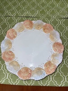 1 VINTAGE MAJOLICA PORTUGAL 3D SEASHELL LARGE POTTERY DINNER PLATES UNUSED 11" - Picture 1 of 9
