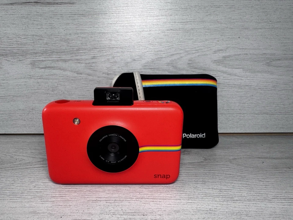 Polaroid Snap Instant Digital Camera RED Built in Printer Black POLSP01 Working - Image 1 of 4
