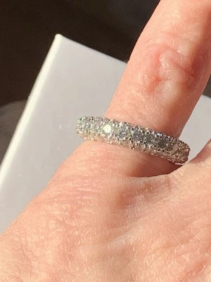 Nuevo Oro Blanco 18k Relleno con Triples Filas de AAACZ - Banda de Eternidad - Talla 6.25 - Bonito Foto 1 de 4