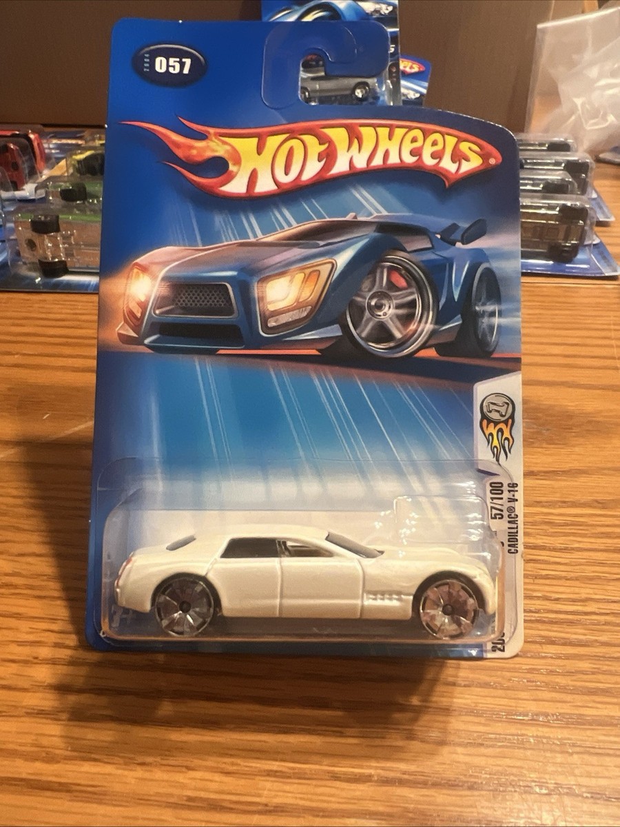 2002 100% hotwheels キャデラック 2004 Collectible Hot Wheels First Editions 47/100 Silver