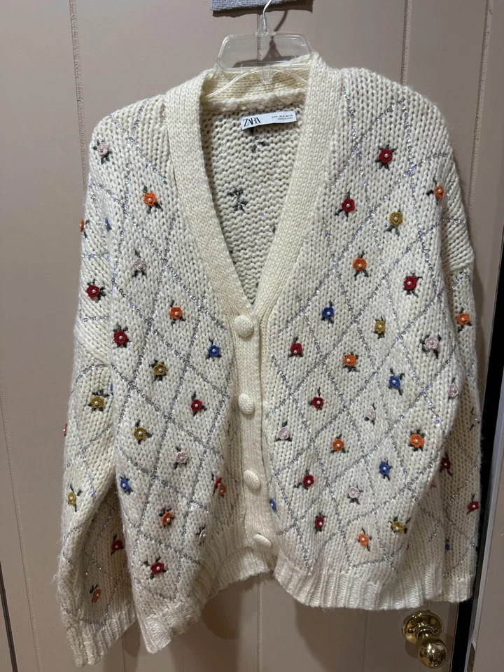 Suéter Zara Mujer Pequeño Crema Floral Bordado Cárdigan Grueso Tejido Lúrex Foto 1 de 4