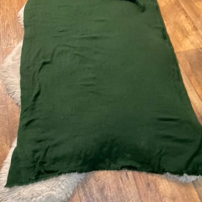 Bufanda envolvente de cachemir verde oscuro 24"x72" hecha a mano en Nepal Foto 1 de 4