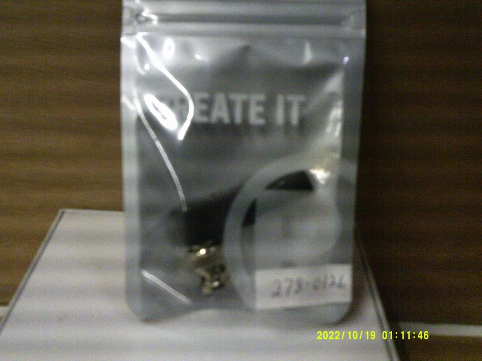 Solderless Male Right-Angle BNC Connector for RG-6 And RG-59 Coax Cable - Image 1 of 1