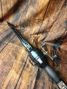 Carrete de pesca compacto pescador instantáneo de 12" a 50" portátil negro equipo de camping  - Imagen 1 de 7