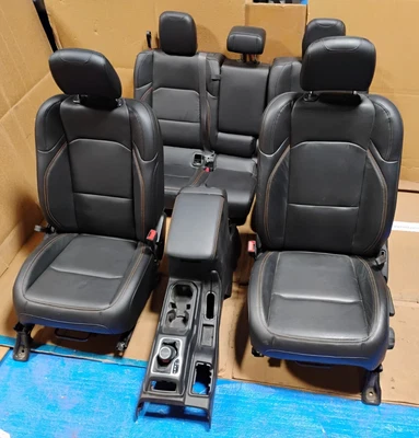 Juego de asientos de cuero negro OEM con costuras naranjas Jeep Gladiator 2020-2025 Foto 1 de 4