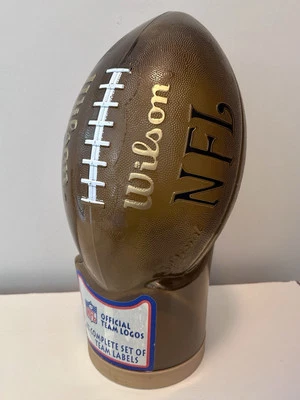 Banco de plástico de fútbol americano Wilson vintage Snack Factory Foto 1 de 4