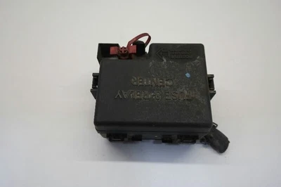 04 05 06 CHRYSLER SEBRING Fuse Box Engine Compartment OEM 05087243AC - Image 1 of 4