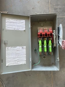 EATON DH361FRK Heavy Duty Safety Switch 30 A, 600 V-, 250 V= - Picture 1 of 4