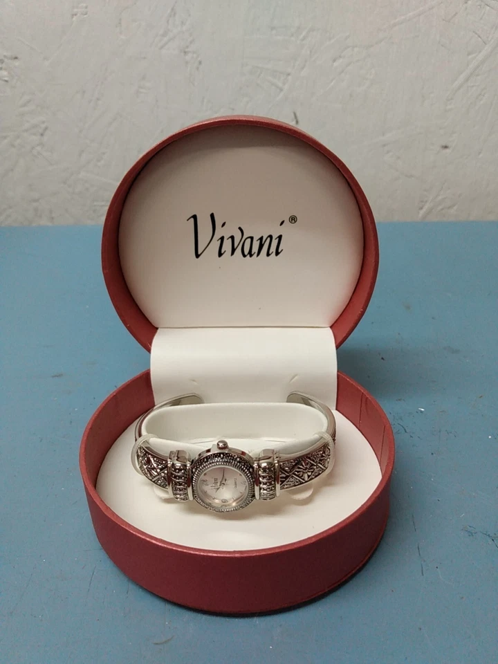 Reloj de puño Vivani para mujer tono plateado (LL) Foto 1 de 4