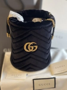 Gucci GG Marmont Black Chevron Velvet Bucket Crossbody Bag BNIB Made in Italy - Picture 1 of 9
