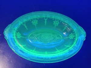  Vintage Ballerina  Anchor Hocking Green  Depression Vaseline Glass 10x2 Bowl - Picture 1 of 5