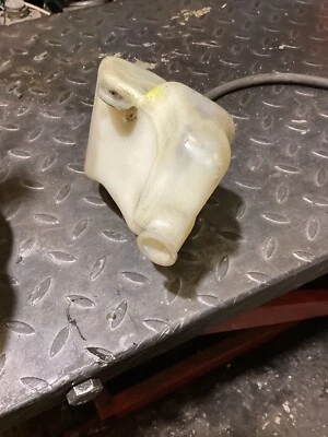 Líquido de arrefecimento do tanque de expansão Honda St1100 Pan Euro - Imagem 1 de 3