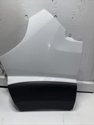 Ram Promaster 1500, 2500, 3500 2014-2023 guardabarros delantero izquierdo con interior blanco OEM Foto 1 de 4