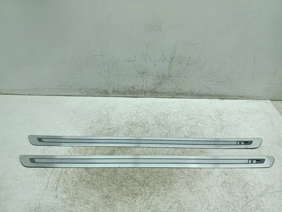 PAR DE MOLDURAS DE UMBRAL DE PUERTA VOLKSWAGEN SCIROCCO LÍNEA R 1K8853537D MK3 2008-2019 Foto 1 de 4