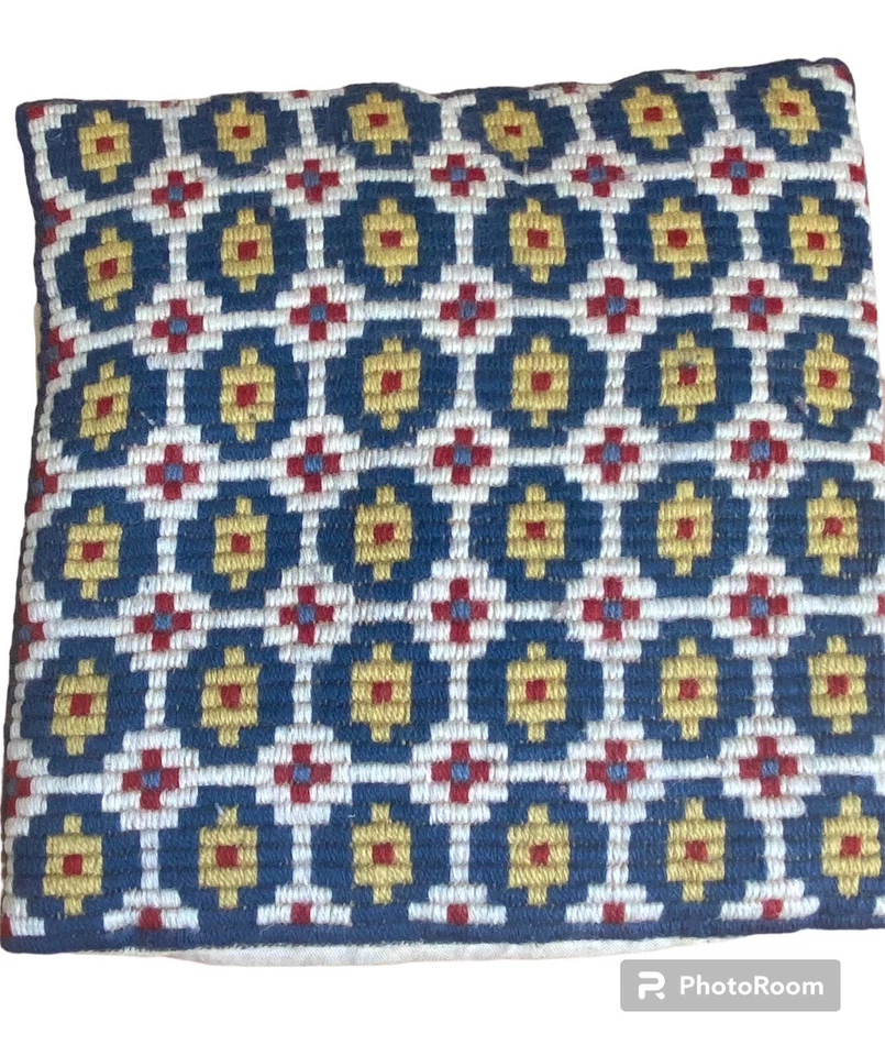 vintage Needlepoint cushion cover Filled 30x28cm-208 - Image 1 of 4
