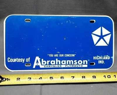 Placa de matrícula original de colección Abrahamson Chrysler Plymouth Highland Indiana Foto 1 de 4