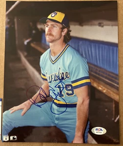 Brewers ROBIN YOUNT Signed 8x10 ~ HOF '99 ~ MVP '82 & '89 PSA/DNA COA - Picture 1 of 4