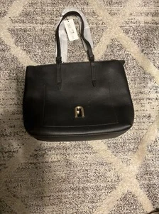 NEU MIT ETIKETT FURLA schwarz geprägtes Leder große Primula Beuteltasche Tasche ITALIEN SCHÖN  - Bild 1 von 24