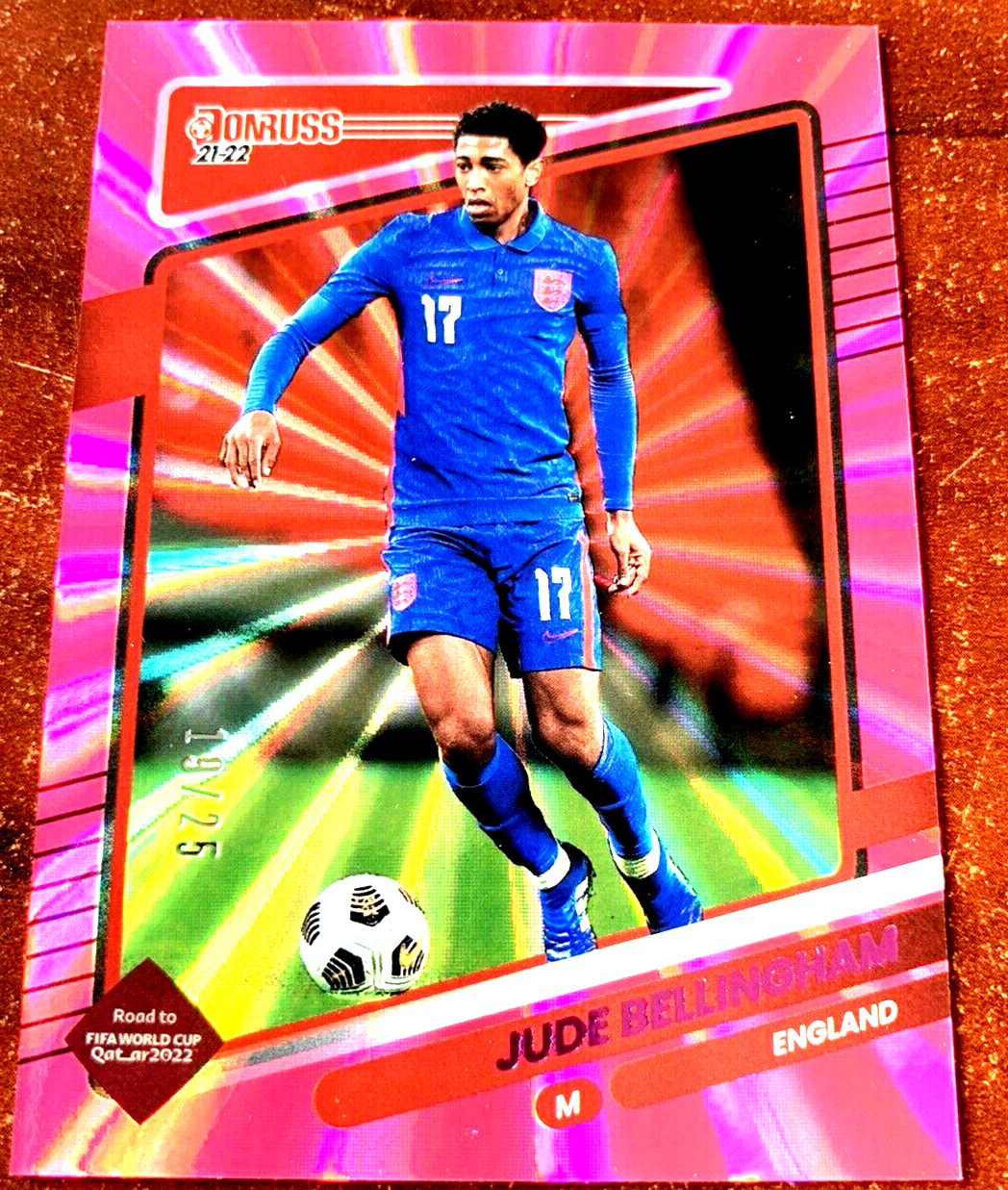 2021-22 Donruss Qatar Soccer Jude Bellingham PINK LASER #/25 SSP England