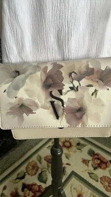 Cartera Bandolera Vera Wang Foto 1 de 4