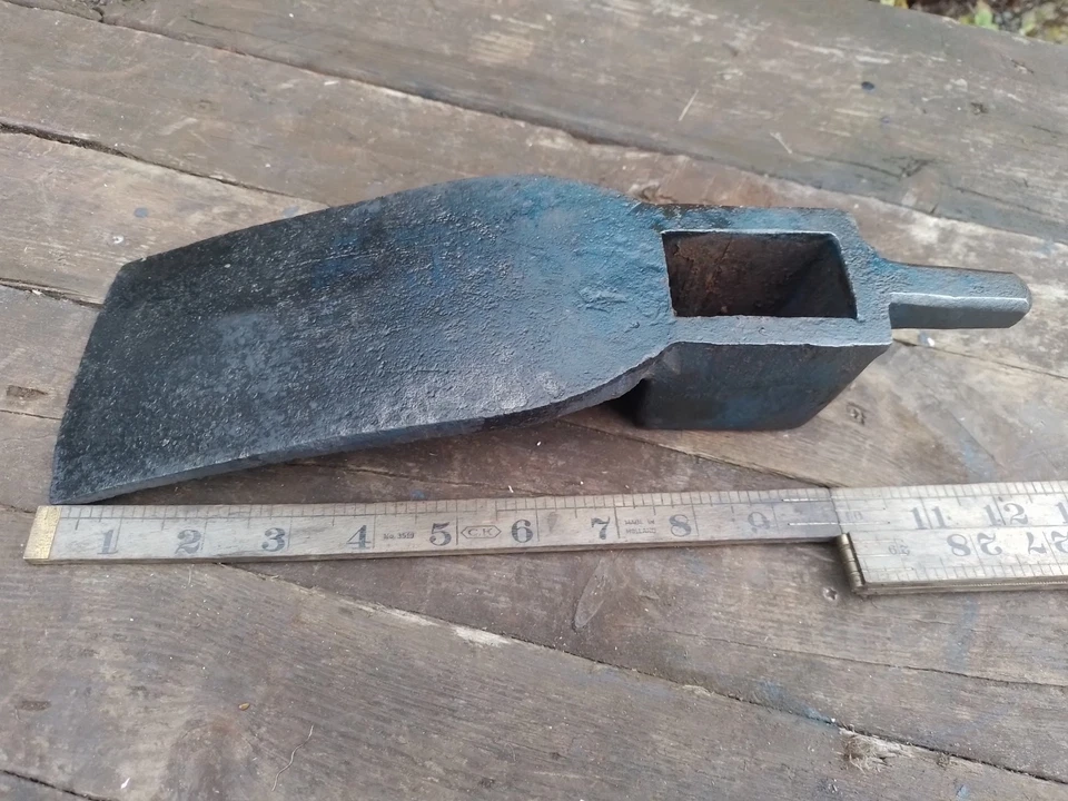Vintage W.Gilpin No 2 Adze Head. Shipwrights, Carpenters Tool  - Image 1 of 4