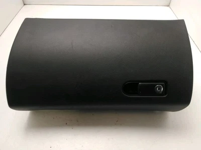 COMPARTIMENT A GANTS Mercedes-Benz C (C205) 2016 2056802805 - Photo 1/4