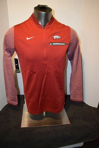 Nike DRI Fit Arkansas Razorbacks 1/4 Zip Size Small  New w Tags MSRP 85.00 Cover